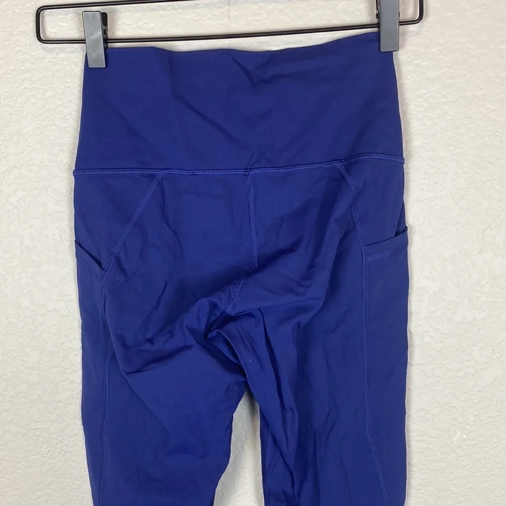 Everlane blue performance leggings